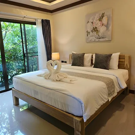 Bang Po Hut Hotel Ban Bang Po Exterior photo